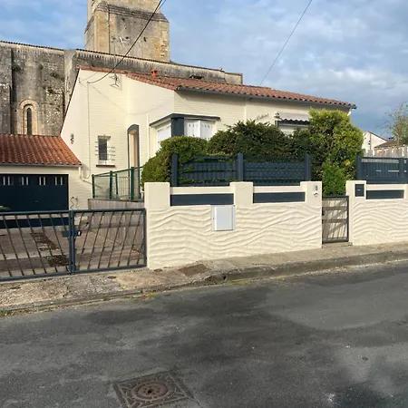 Loue Maison Quartier Calme Holiday home *